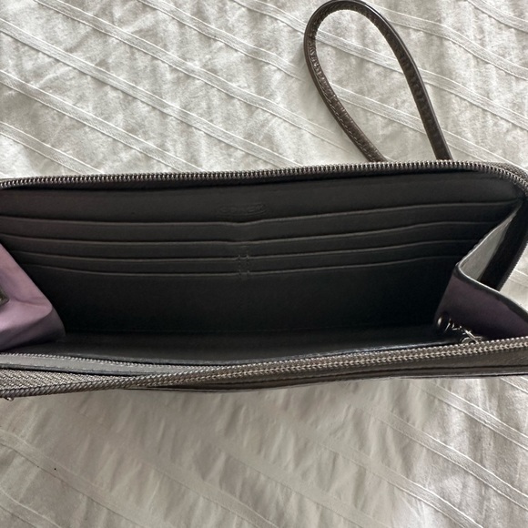 Coach silver leopard print wristlet/wallet - Picture 8 of 12